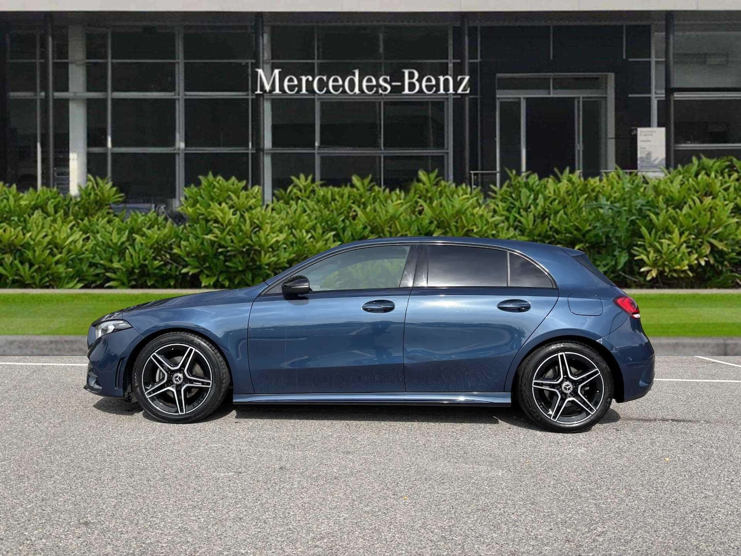 Used Mercedes-Benz A-Class 2023 for sale - 75917910: Photo 3