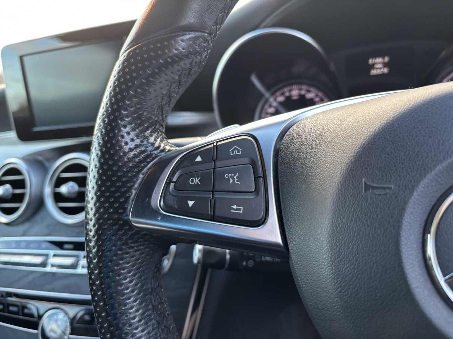 Used Mercedes-Benz C Class 2017 for sale - 76339712: Photo 18