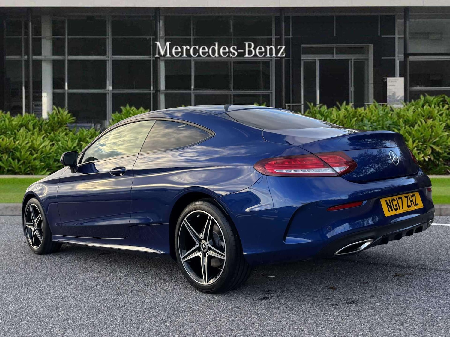 Used Mercedes-Benz C Class 2017 for sale - 76339712: Photo 2
