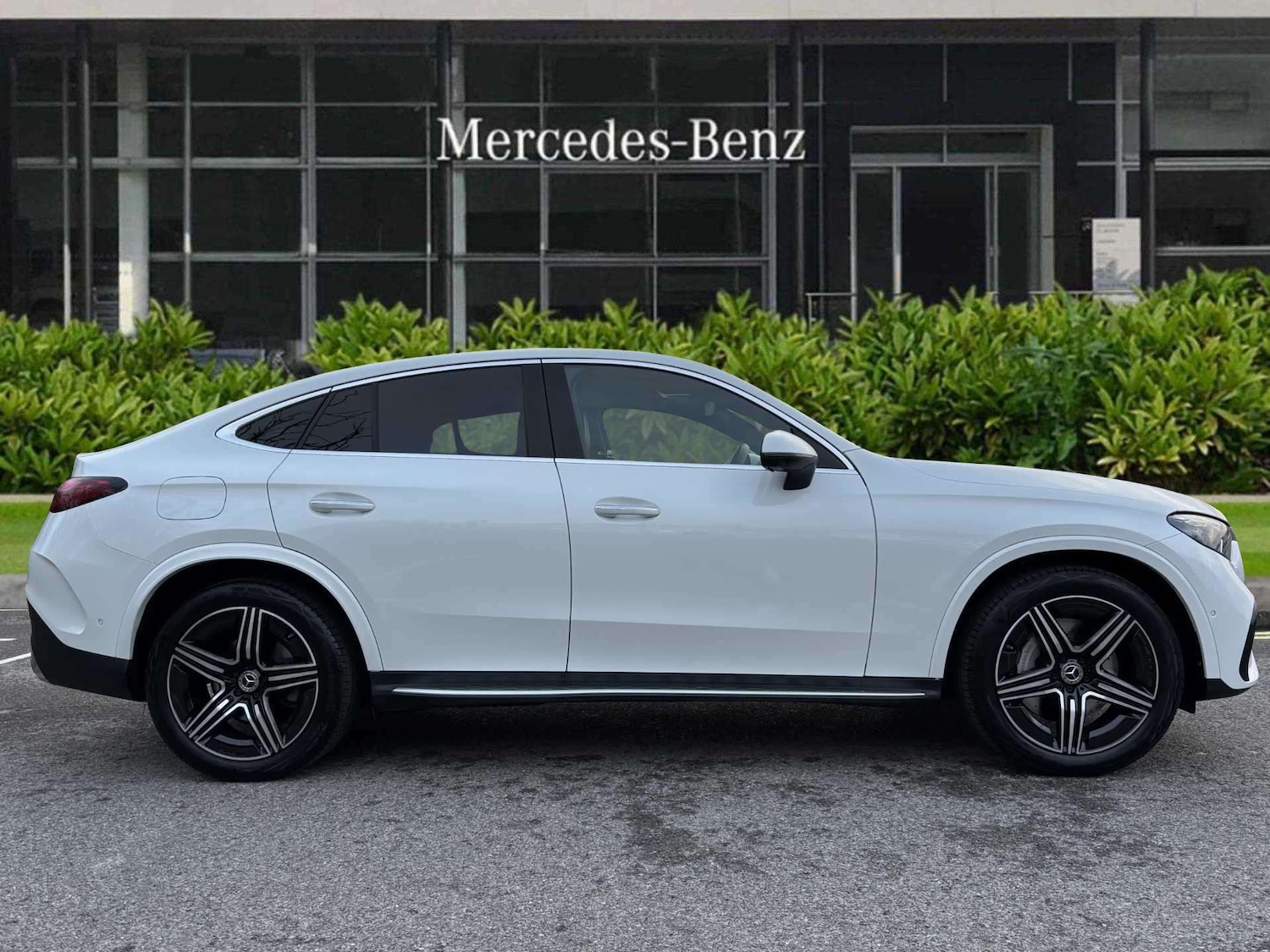 Used Mercedes-Benz GLC 2023 for sale - 77756528: Photo 3