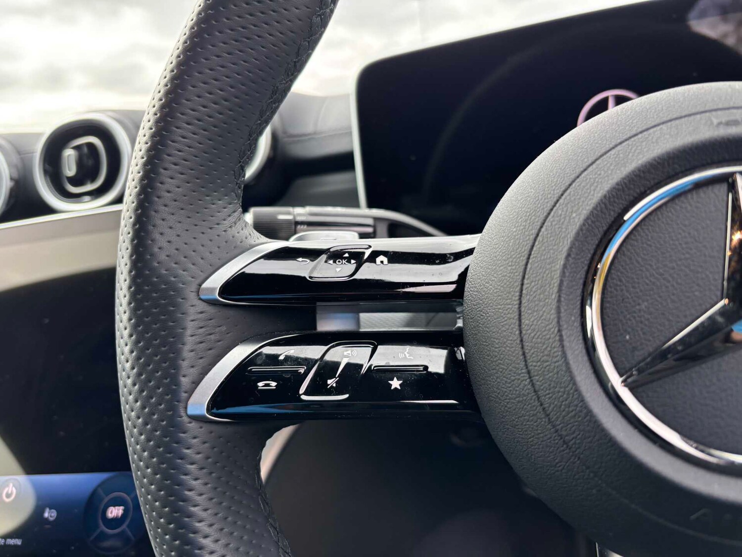 Used Mercedes-Benz C Class 2025 for sale - 77913898: Photo 18