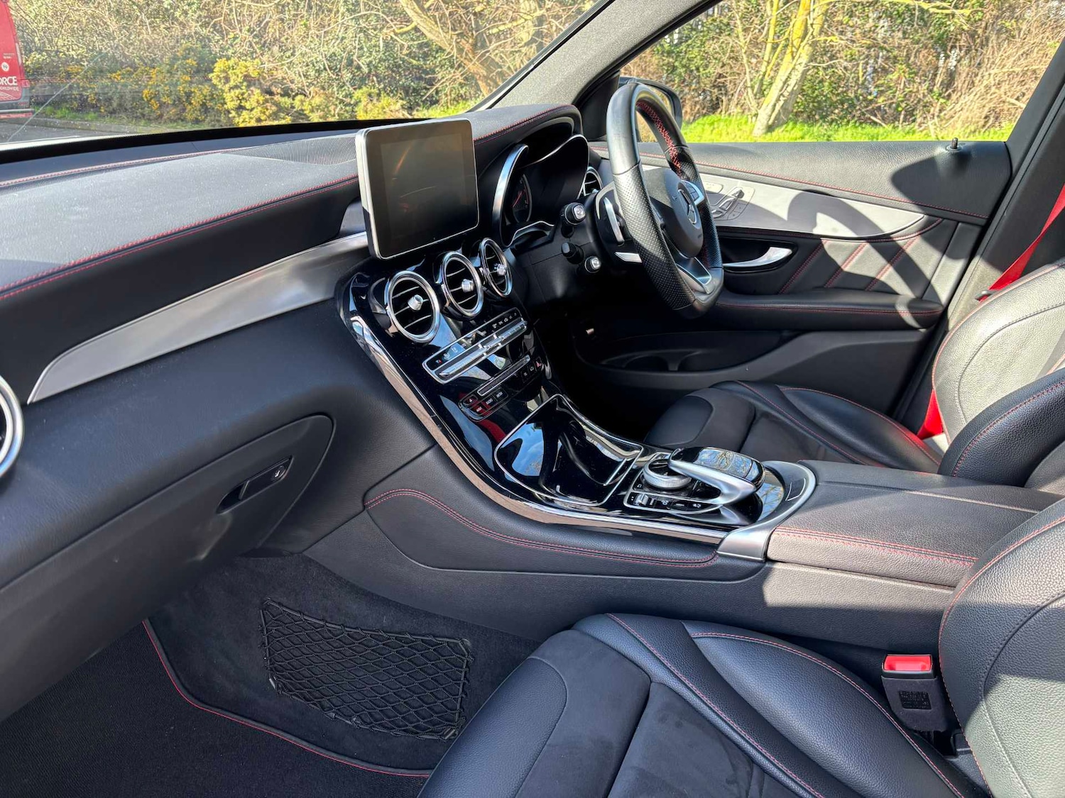 Used Mercedes-Benz GLC 2019 for sale - 77772269: Photo 11