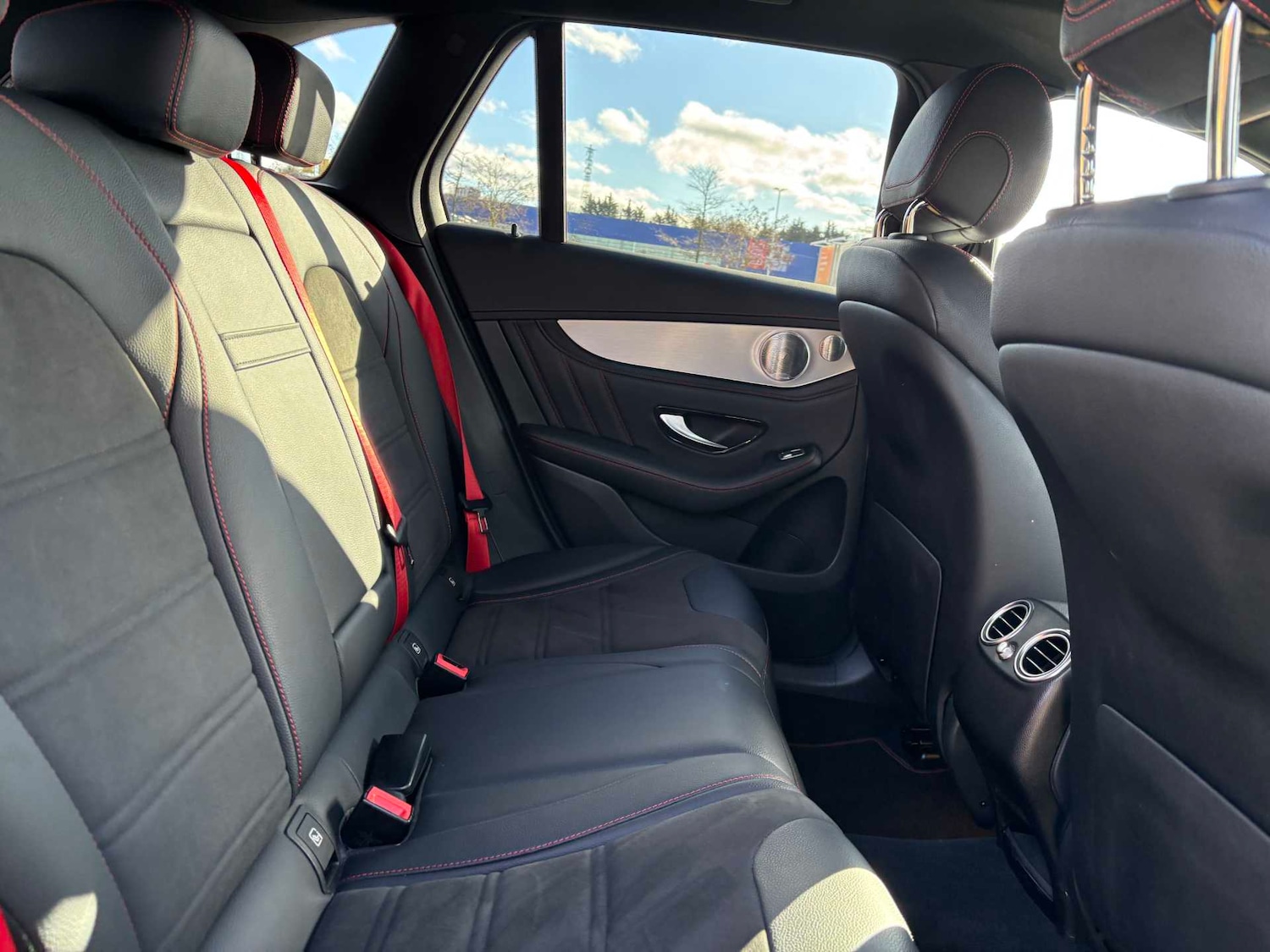 Used Mercedes-Benz GLC 2019 for sale - 77772269: Photo 15