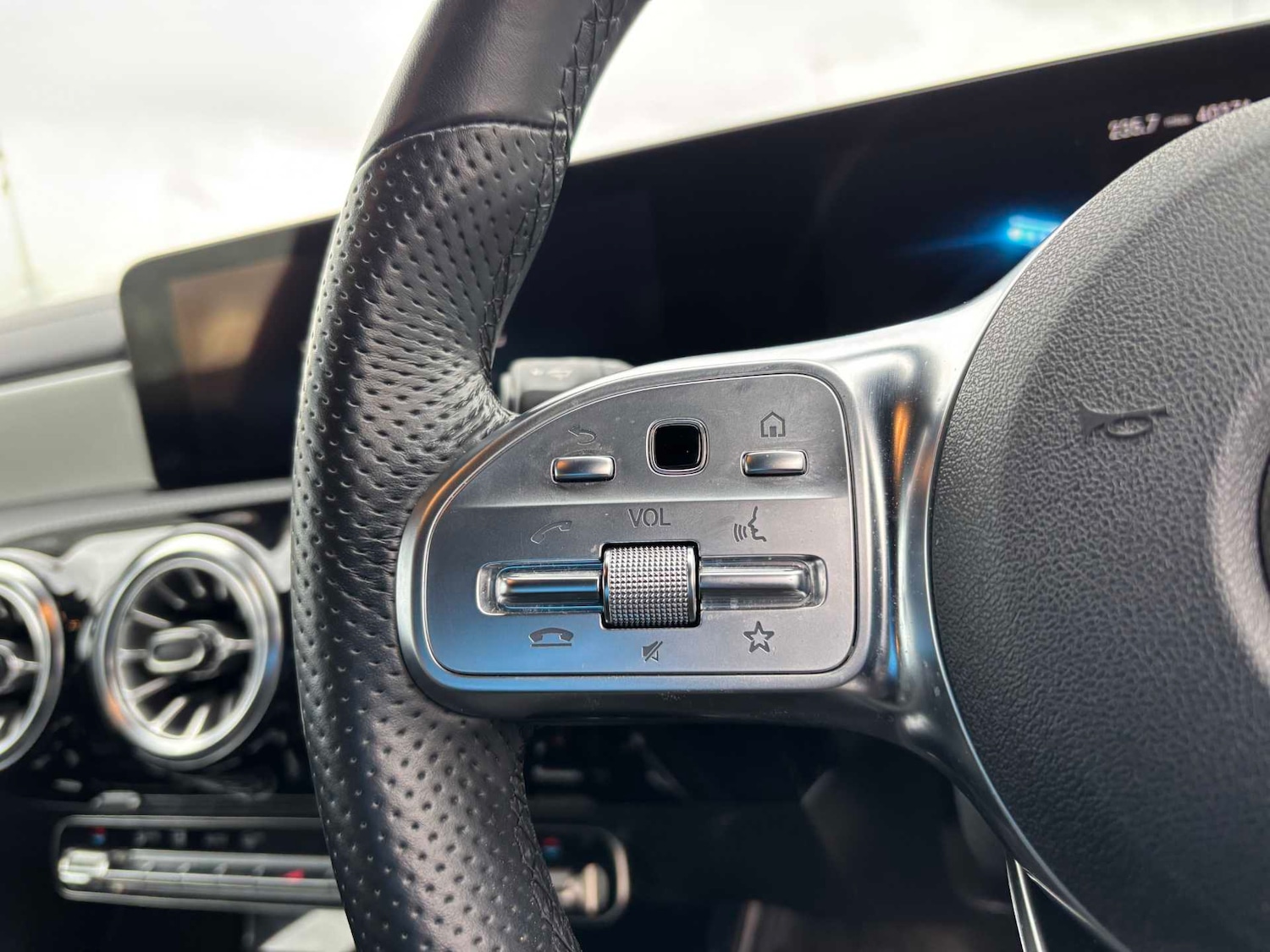 Used Mercedes-Benz CLA 2022 for sale - 77674609: Photo 18