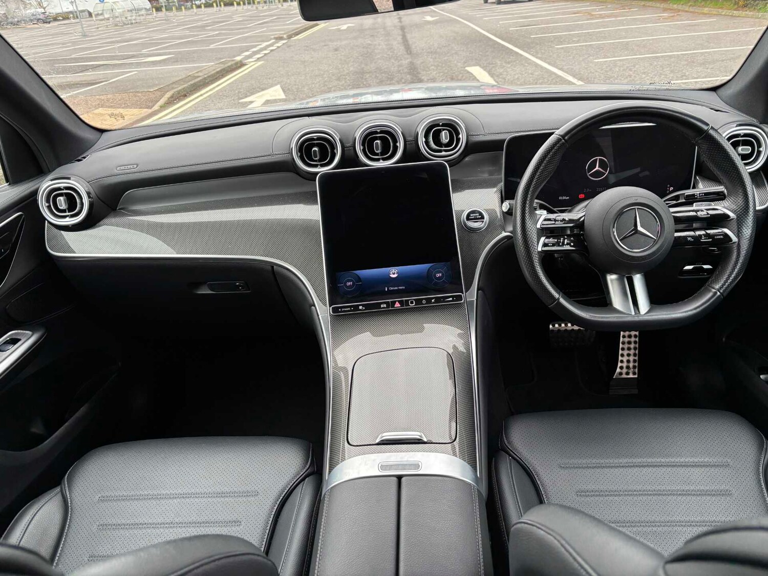 Used Mercedes-Benz GLC 2024 for sale - 77373744: Photo 17