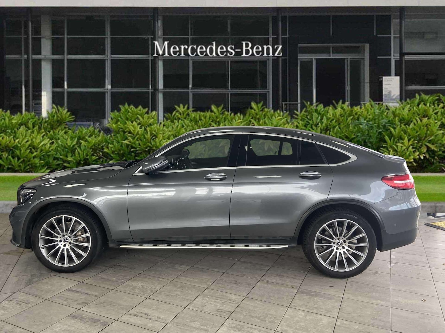 Used Mercedes-Benz GLC 2019 for sale - 77068514: Photo 2