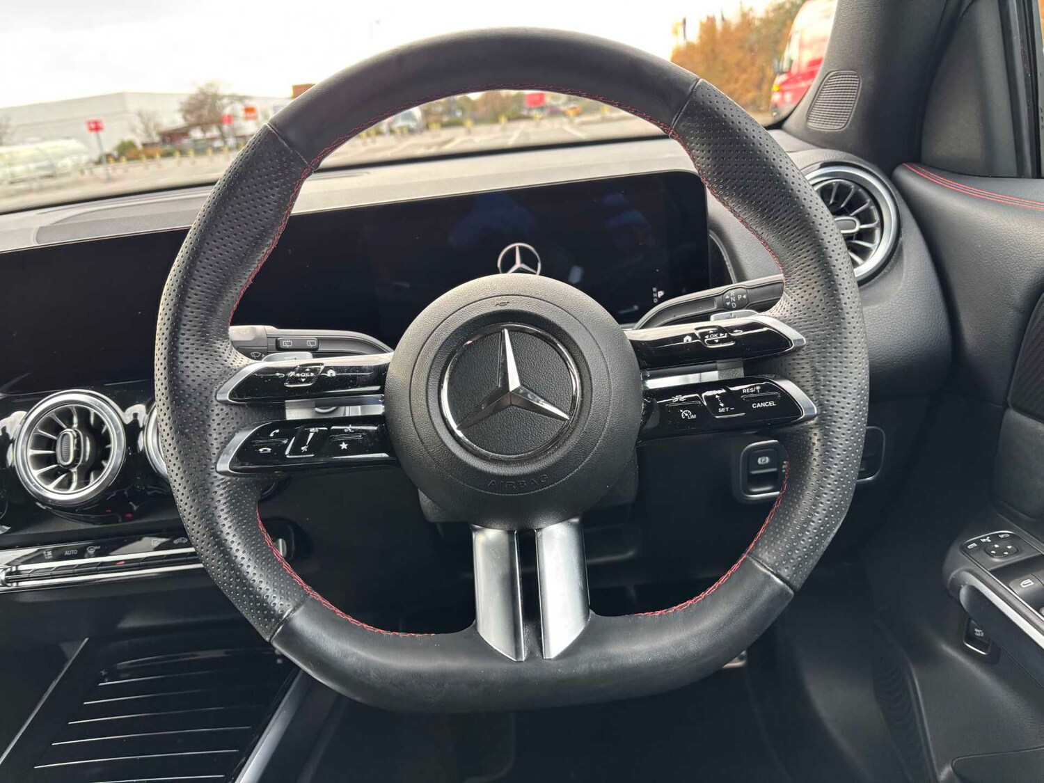 Used Mercedes-Benz GLB 2024 for sale - 76564501: Photo 16