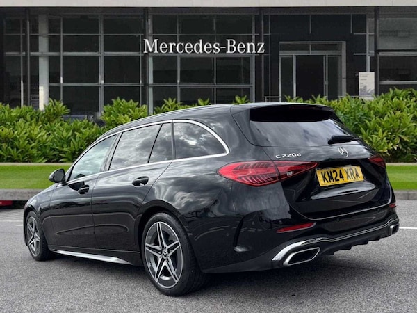 Used Mercedes-Benz C-Class 2024 for sale - 75603843: Photo 2