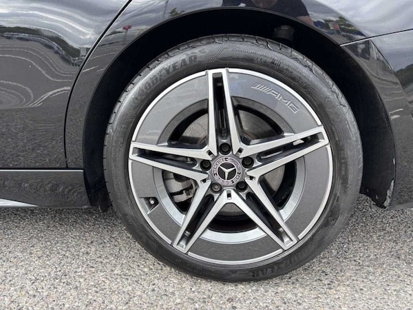 Used Mercedes-Benz C-Class 2024 for sale - 75603843: Photo 9