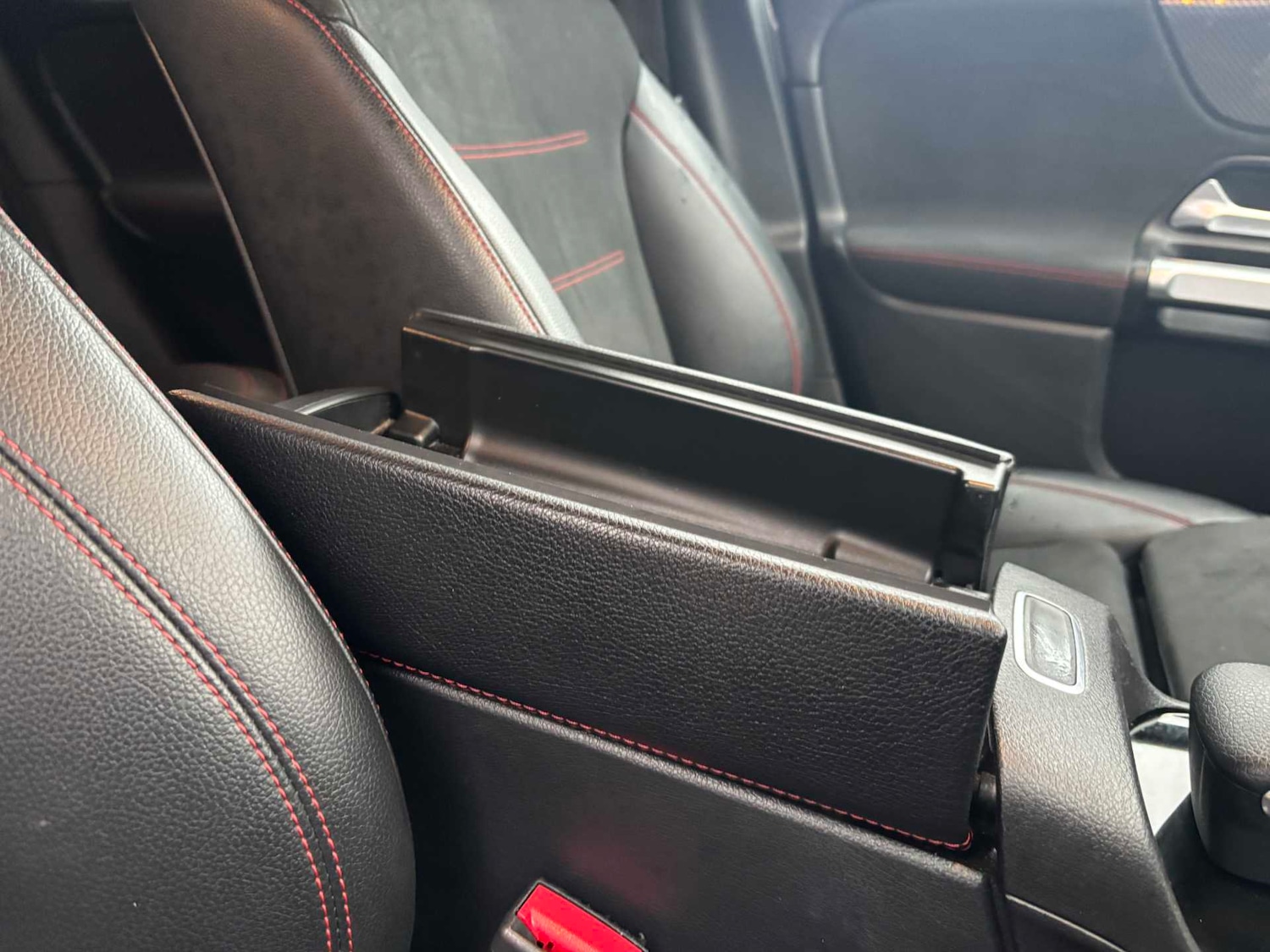 Used Mercedes-Benz GLB 2021 for sale - 76459929: Photo 31