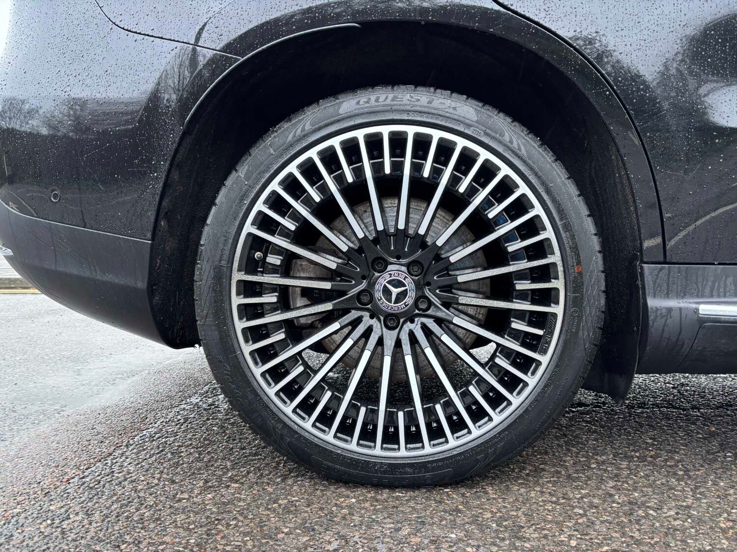 Used Mercedes-Benz EQC 2023 for sale - 77698970: Photo 8