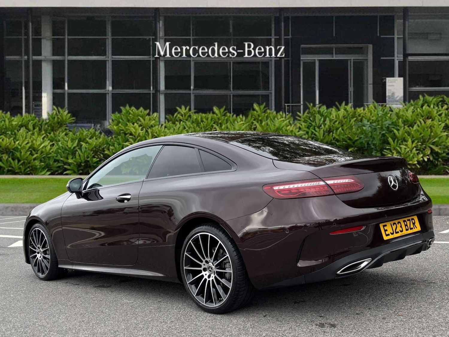 Used Mercedes-Benz E Class 2023 for sale - 76316166: Photo 2