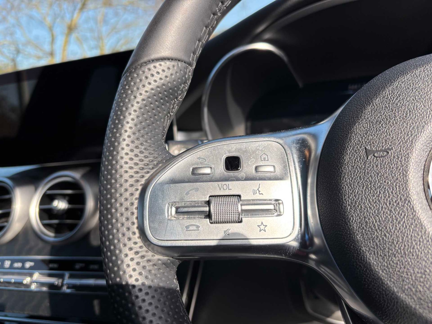 Used Mercedes-Benz GLC 2020 for sale - 77928749: Photo 18