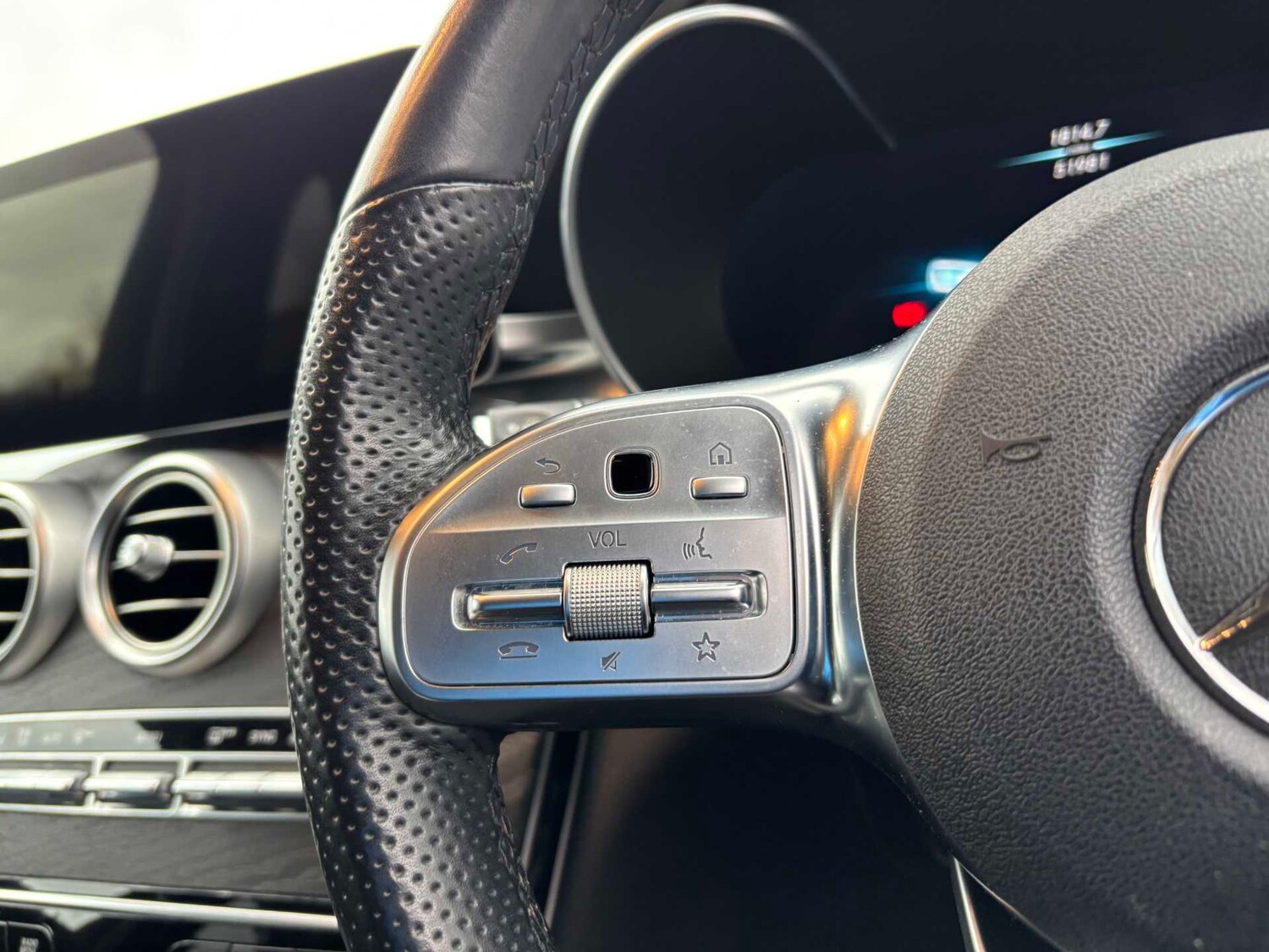 Used Mercedes-Benz GLC 2020 for sale - 78090215: Photo 18