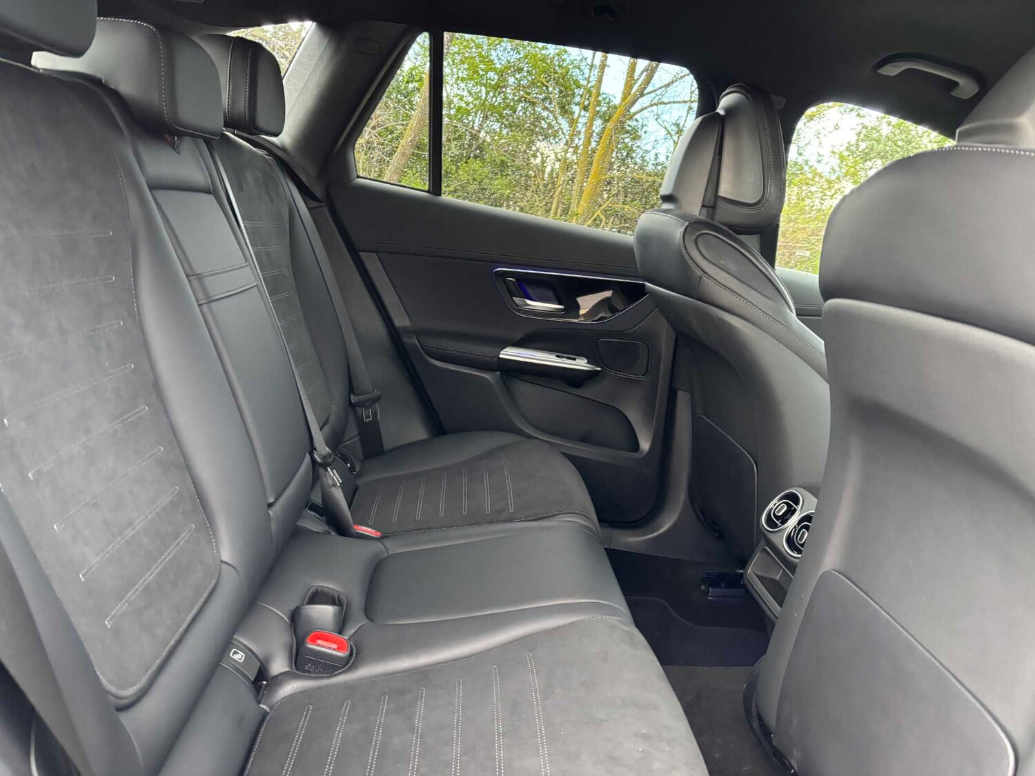 Used Mercedes-Benz GLC 2025 for sale - 77996125: Photo 15