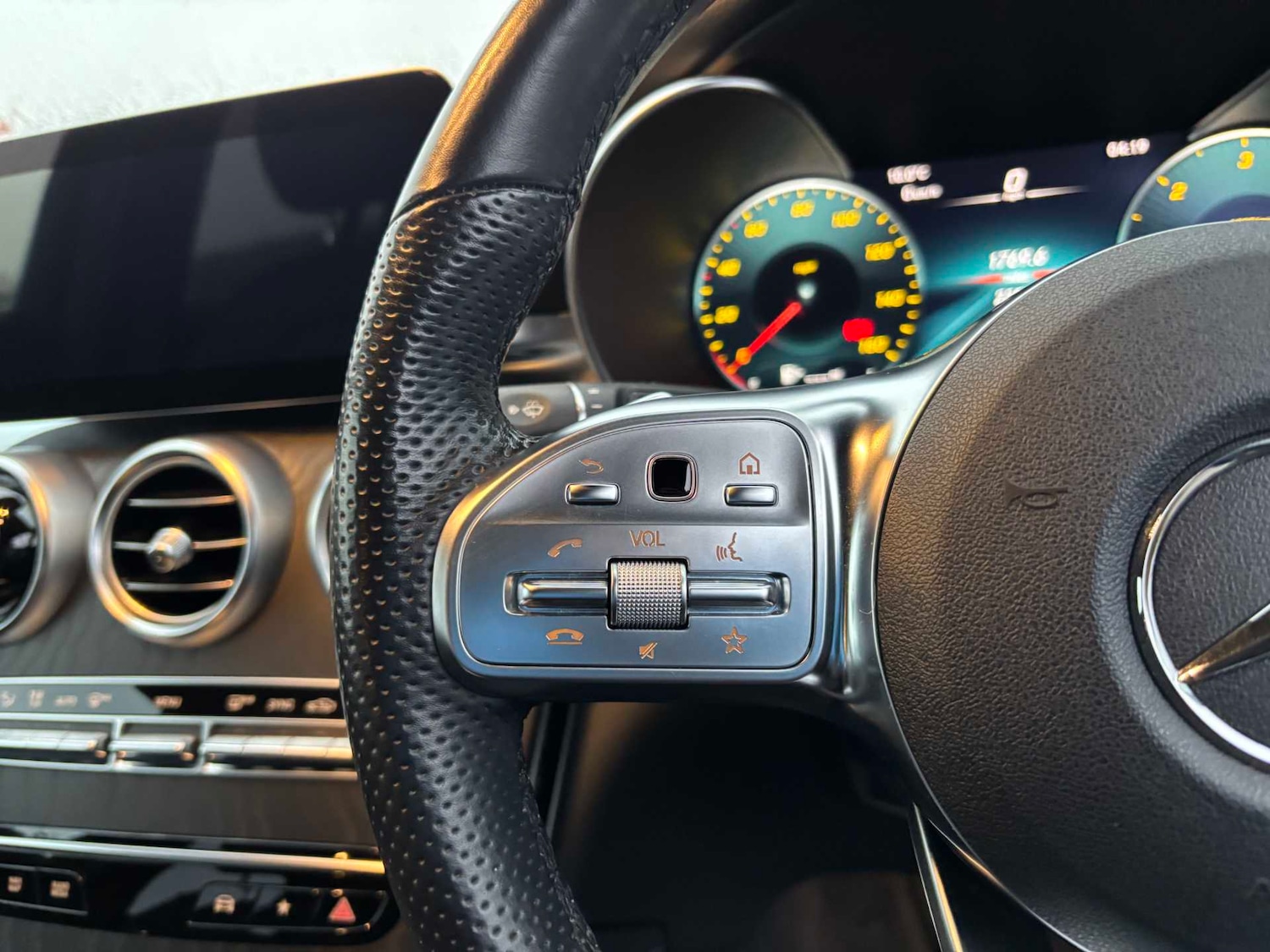 Used Mercedes-Benz GLC 2021 for sale - 77540649: Photo 18