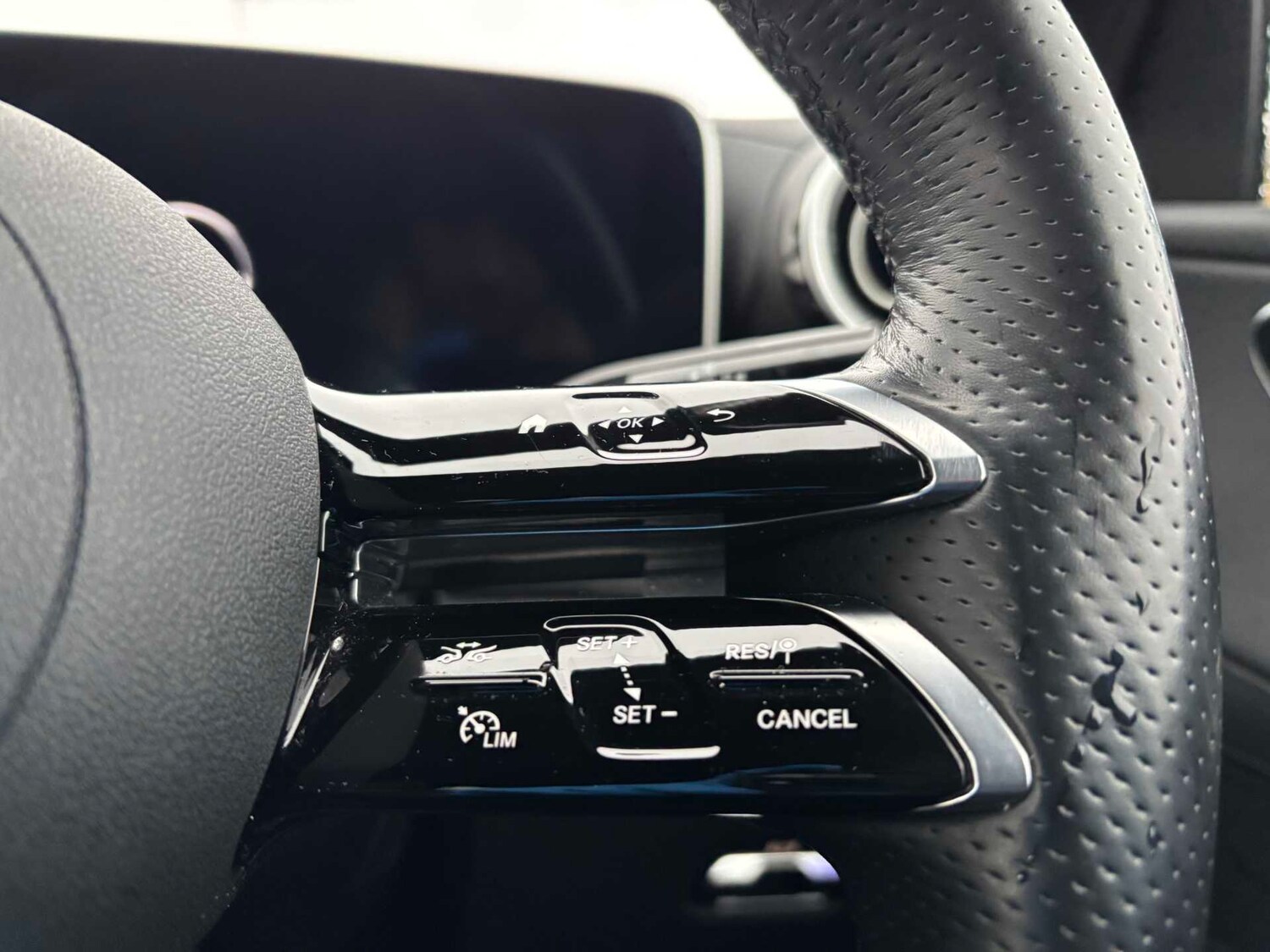 Used Mercedes-Benz GLC 2023 for sale - 76587708: Photo 19