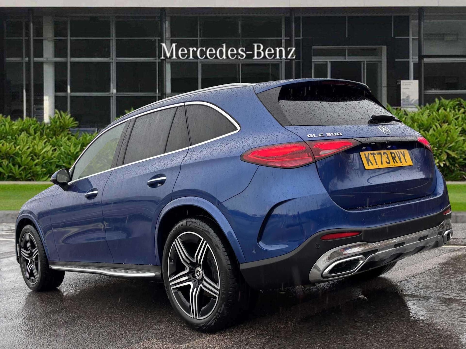 Used Mercedes-Benz GLC 2023 for sale - 76587708: Photo 2
