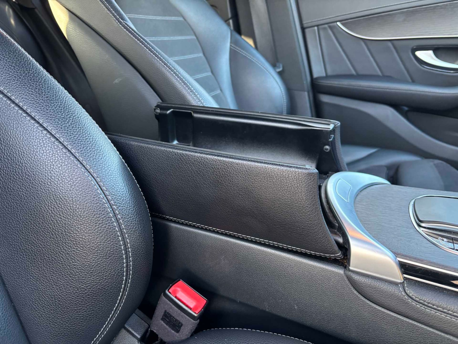 Used Mercedes-Benz GLC 2020 for sale - 77943162: Photo 31