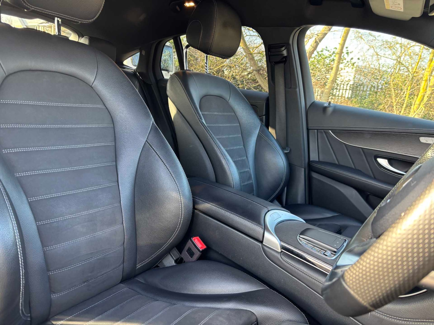 Used Mercedes-Benz GLC 2020 for sale - 77943162: Photo 32