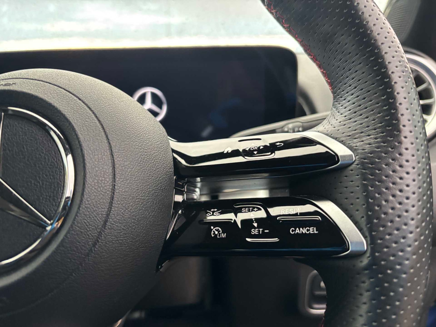 Used Mercedes-Benz GLB 2024 for sale - 76501897: Photo 19