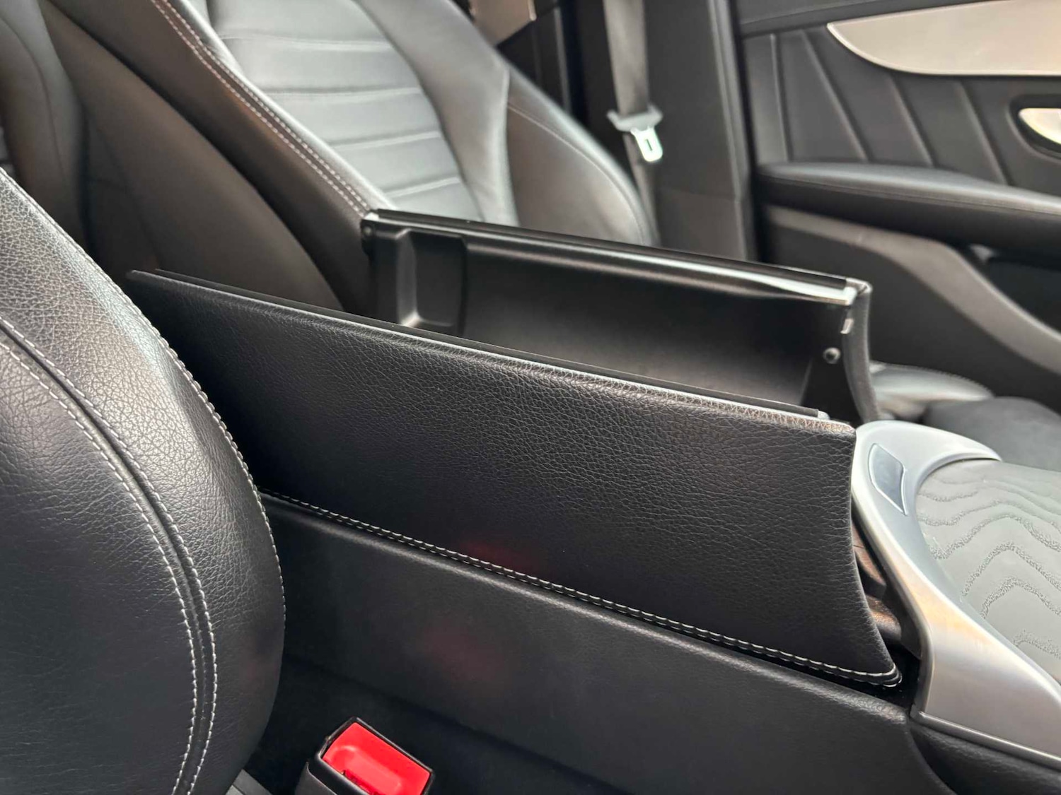 Used Mercedes-Benz GLC 2021 for sale - 76501951: Photo 31