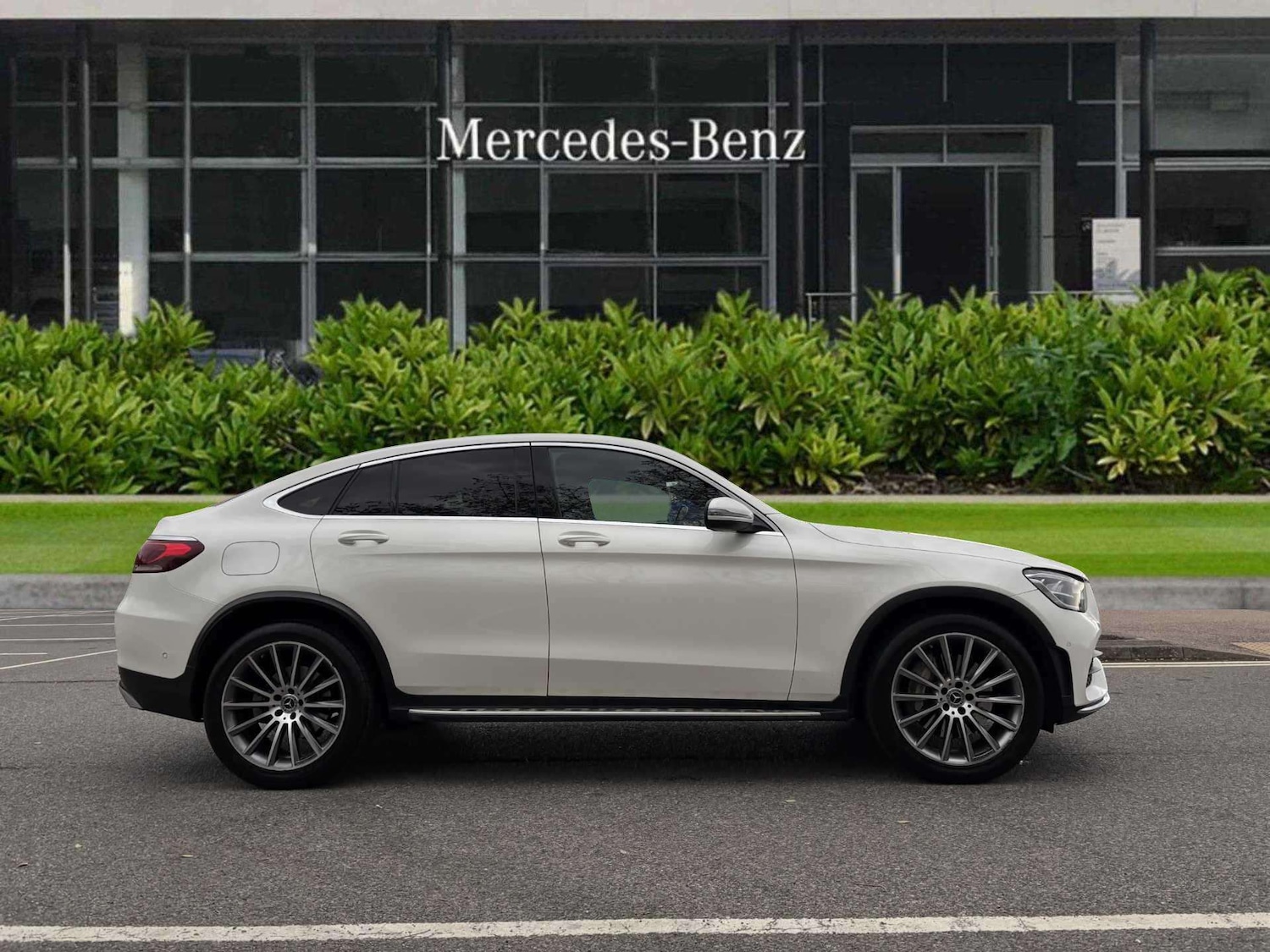 Used Mercedes-Benz GLC 2021 for sale - 76501951: Photo 6