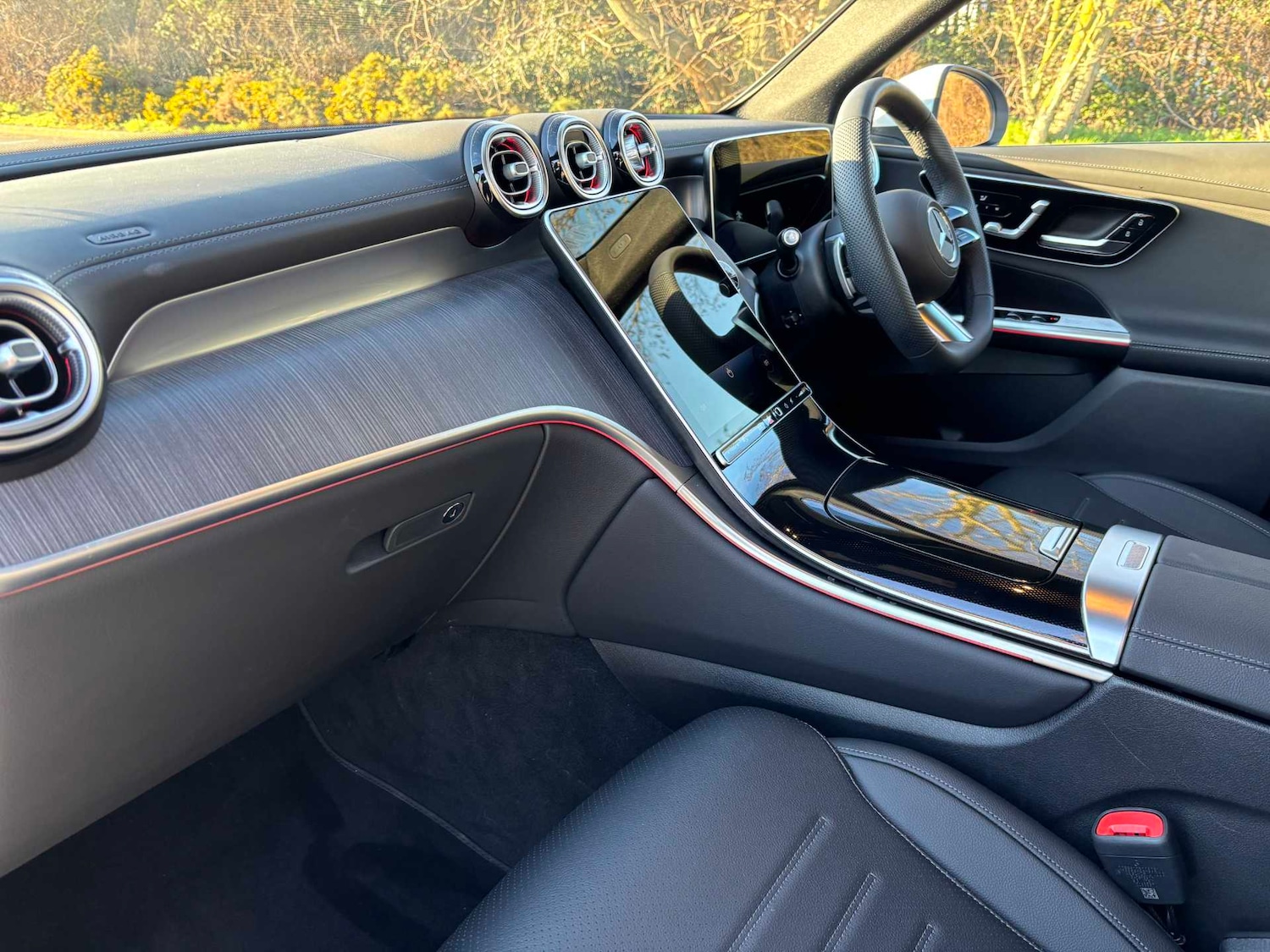 Used Mercedes-Benz GLC 2025 for sale - 77648992: Photo 11