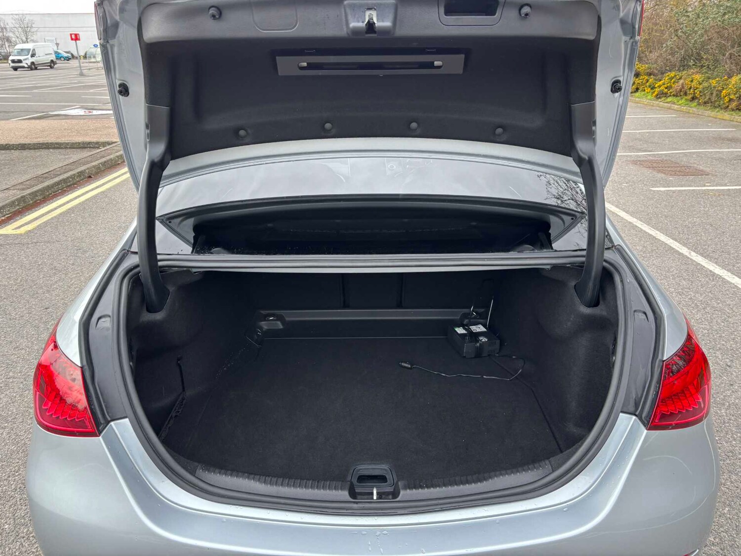 Used Mercedes-Benz C Class 2024 for sale - 78089727: Photo 12