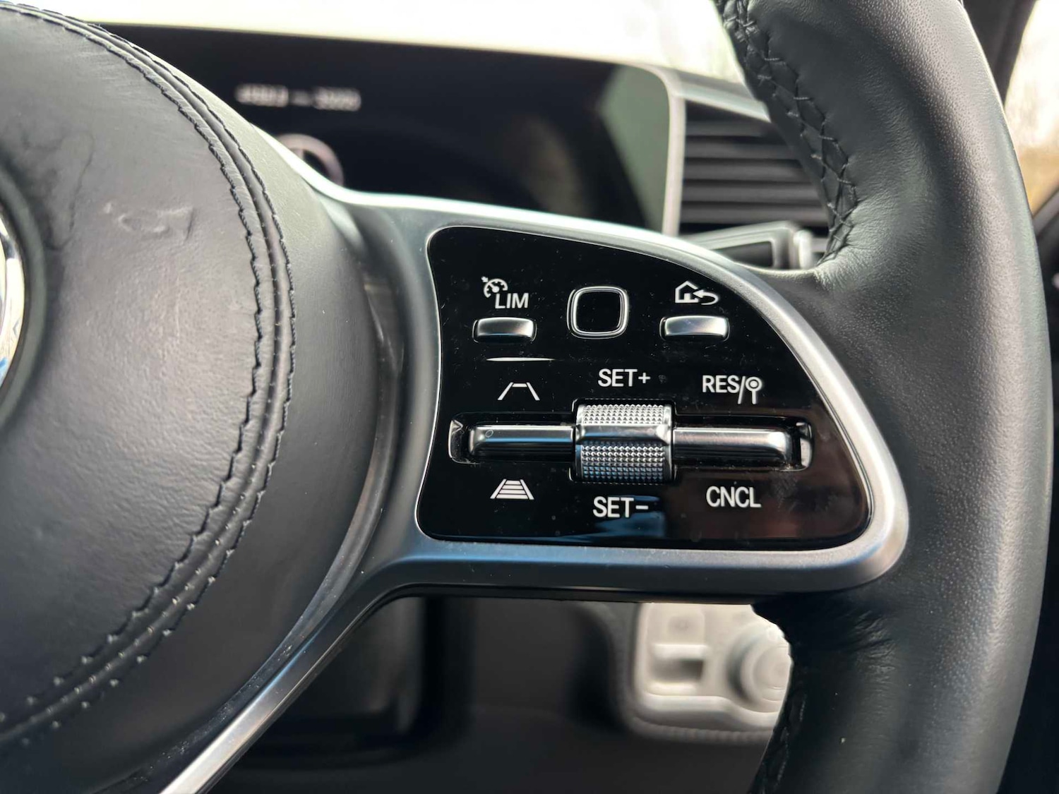 Used Mercedes-Benz GLS 2022 for sale - 76955300: Photo 19