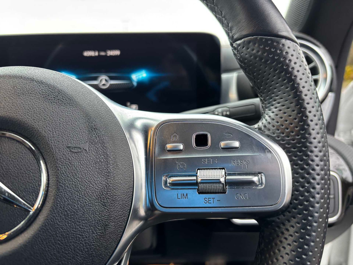 Used Mercedes-Benz CLA for sale - 77615575: Photo 19