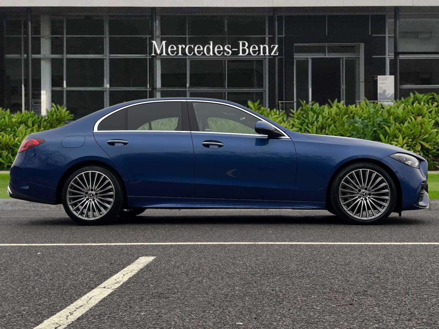 Used Mercedes-Benz C Class 2024 for sale - 76916057: Photo 3