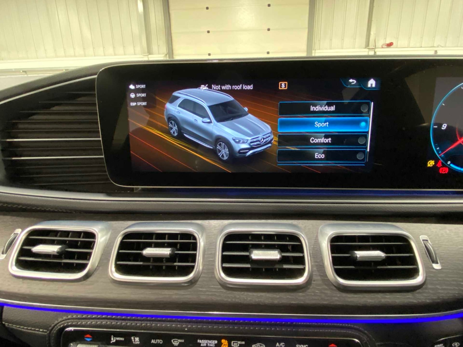 Used Mercedes-Benz GLE 2020 for sale - 77194454: Photo 30