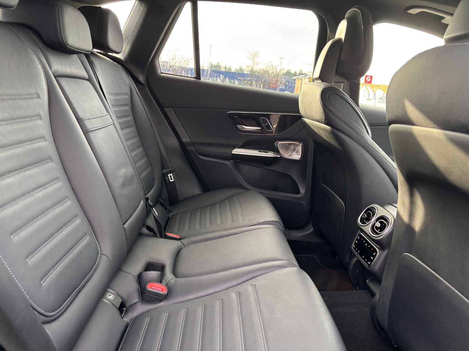 Used Mercedes-Benz GLC 2023 for sale - 77540833: Photo 15