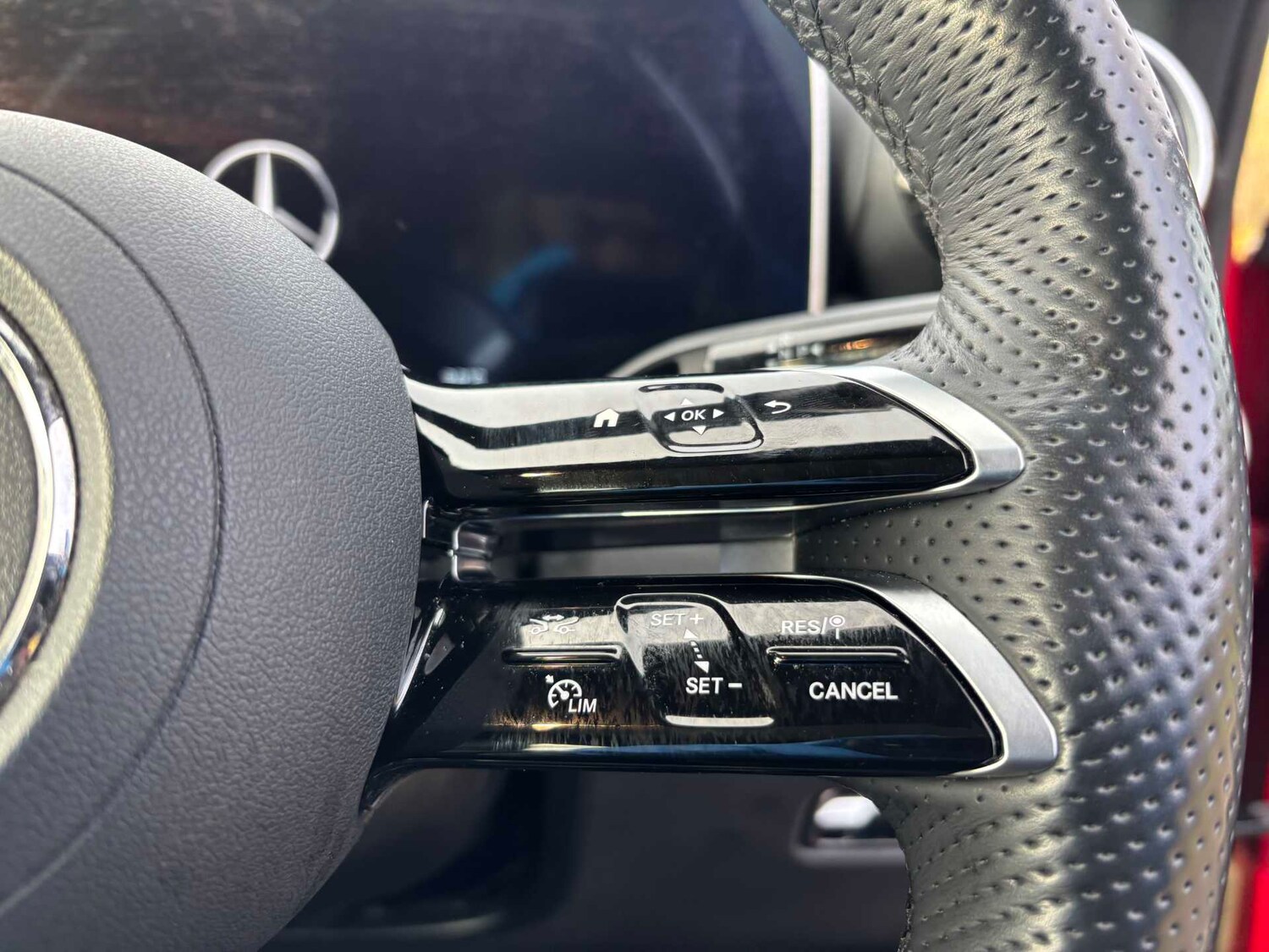 Used Mercedes-Benz GLC 2023 for sale - 77540833: Photo 19