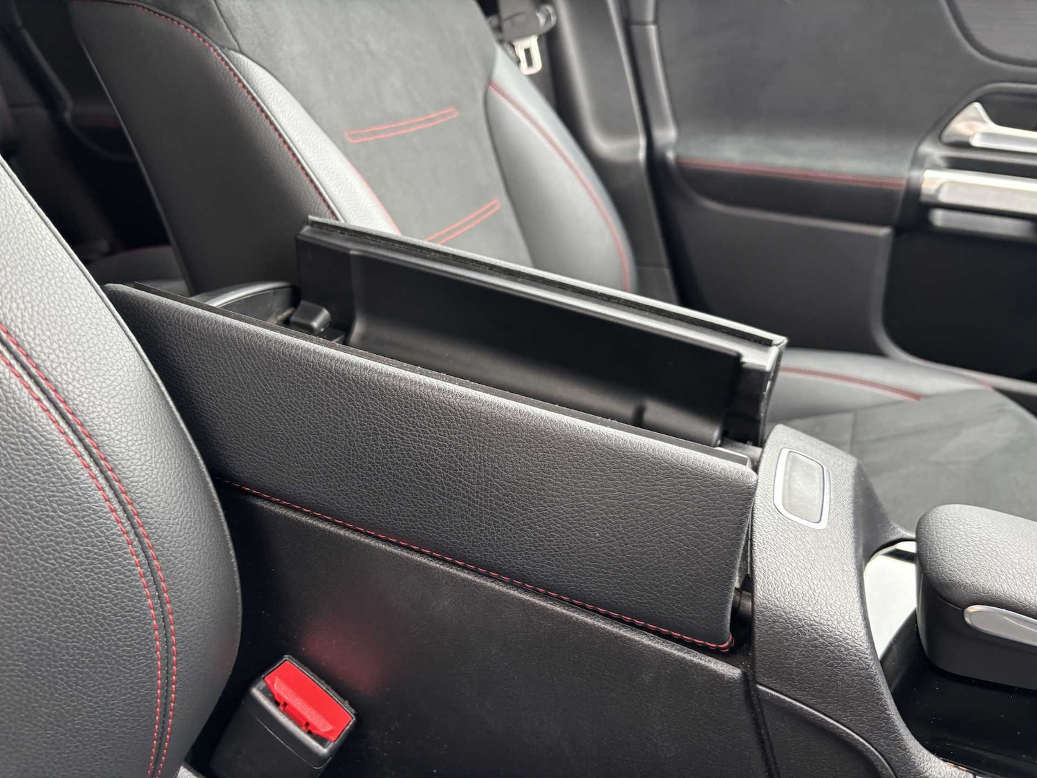 Used Mercedes-Benz EQB 2023 for sale - 76218203: Photo 31