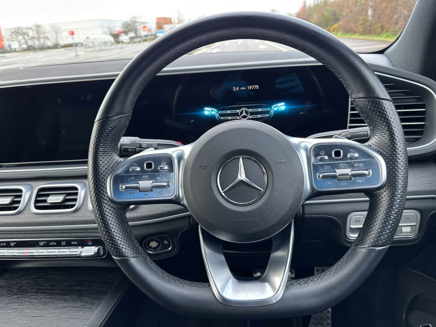 Used Mercedes-Benz GLE 2022 for sale - 77500195: Photo 16