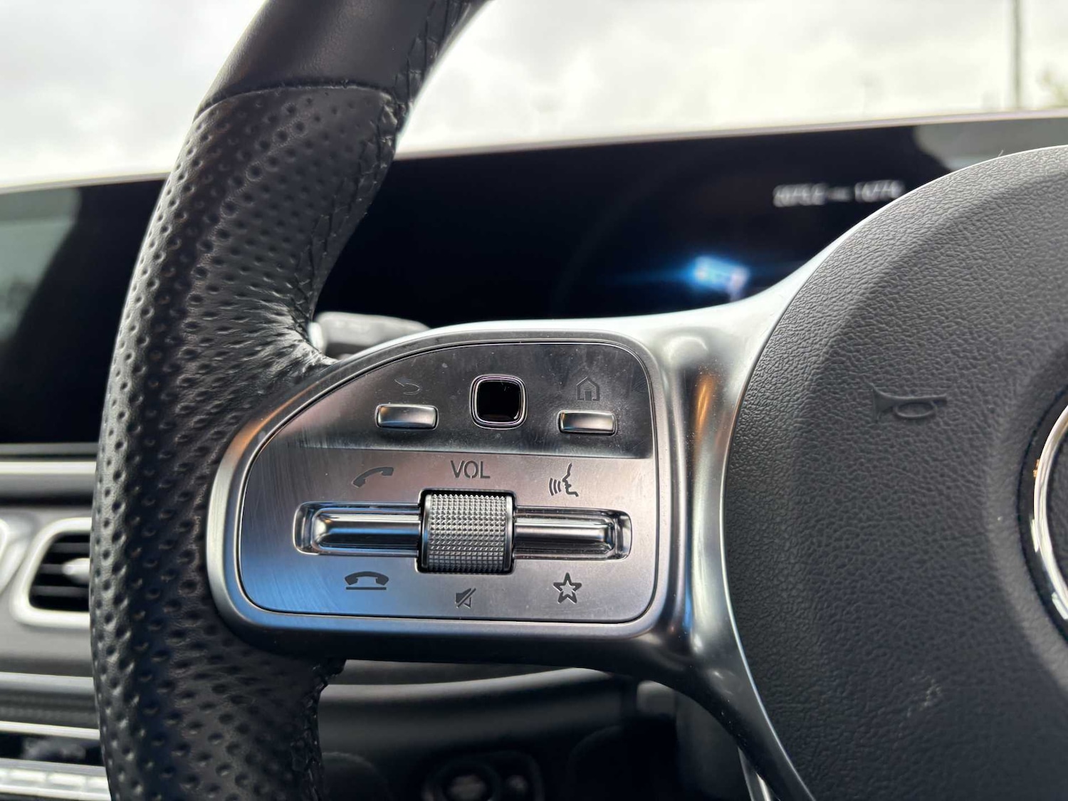 Used Mercedes-Benz GLE 2023 for sale - 76378777: Photo 18