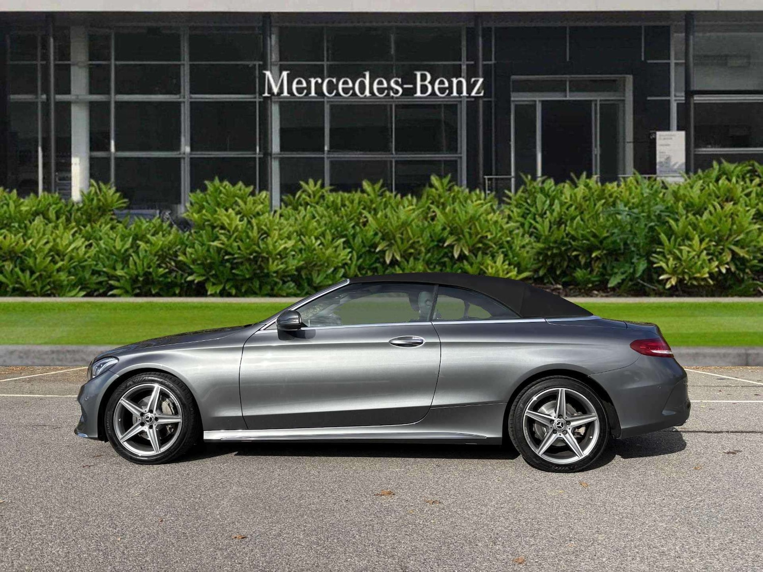 Used Mercedes-Benz C Class 2017 for sale - 76339532: Photo 3
