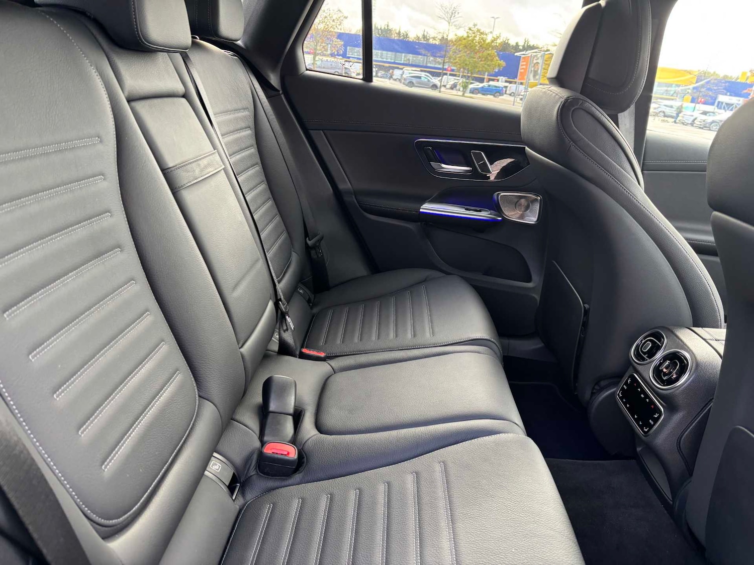 Used Mercedes-Benz GLC 2023 for sale - 76460527: Photo 15