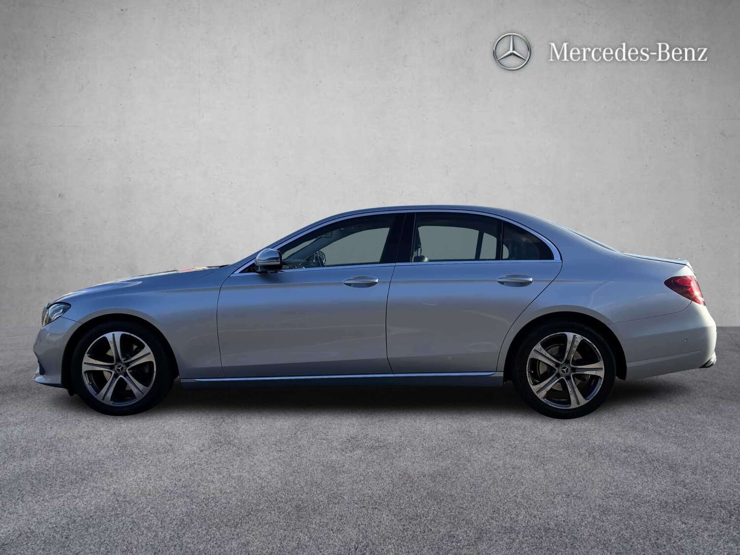 Used Mercedes-Benz E Class 2017 for sale - 77827566: Photo 3