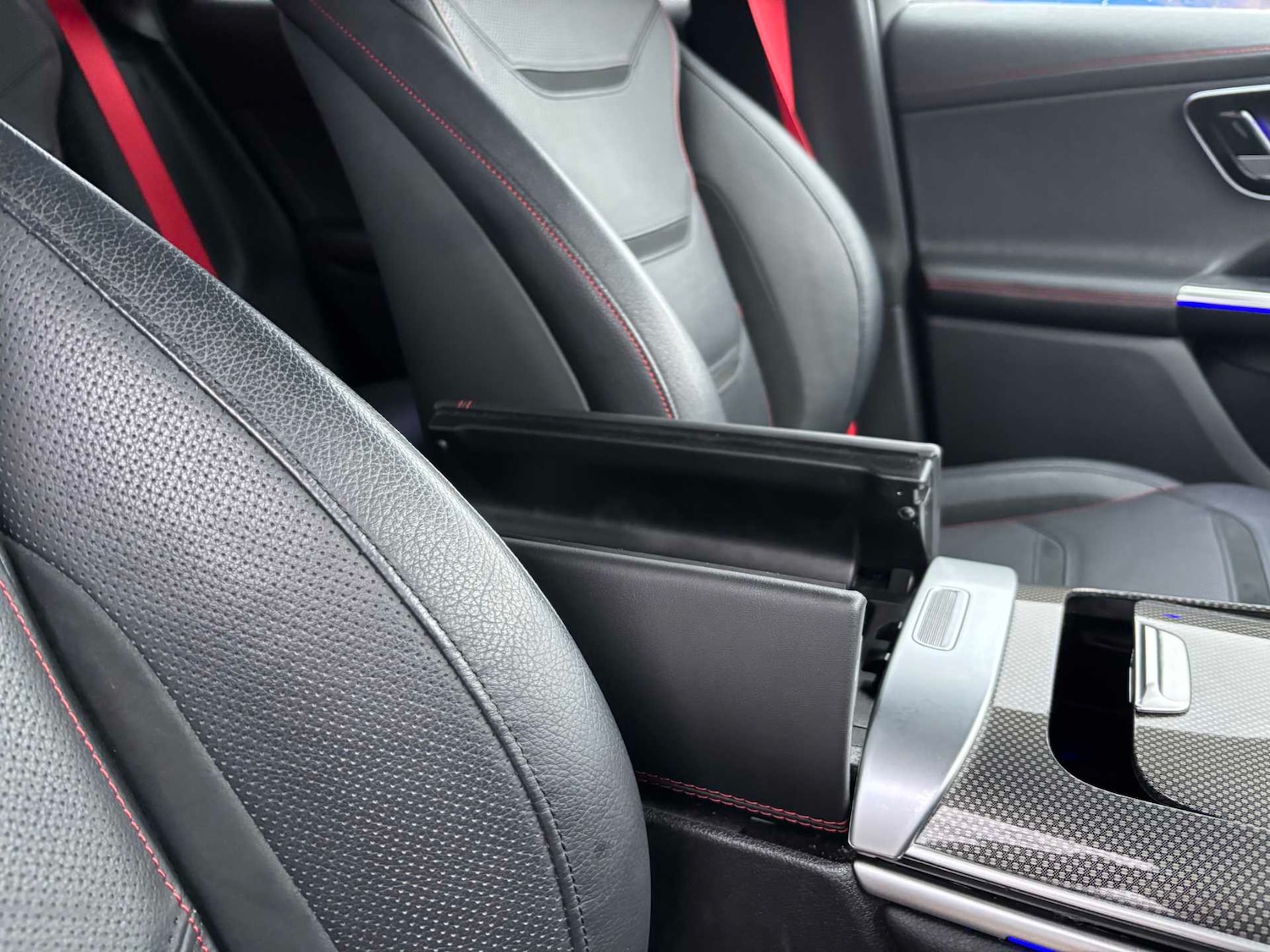 Used Mercedes-Benz GLC 2024 for sale - 76692139: Photo 31