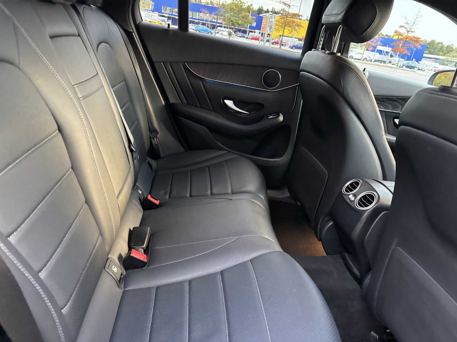 Used Mercedes-Benz GLC 2018 for sale - 76362677: Photo 15