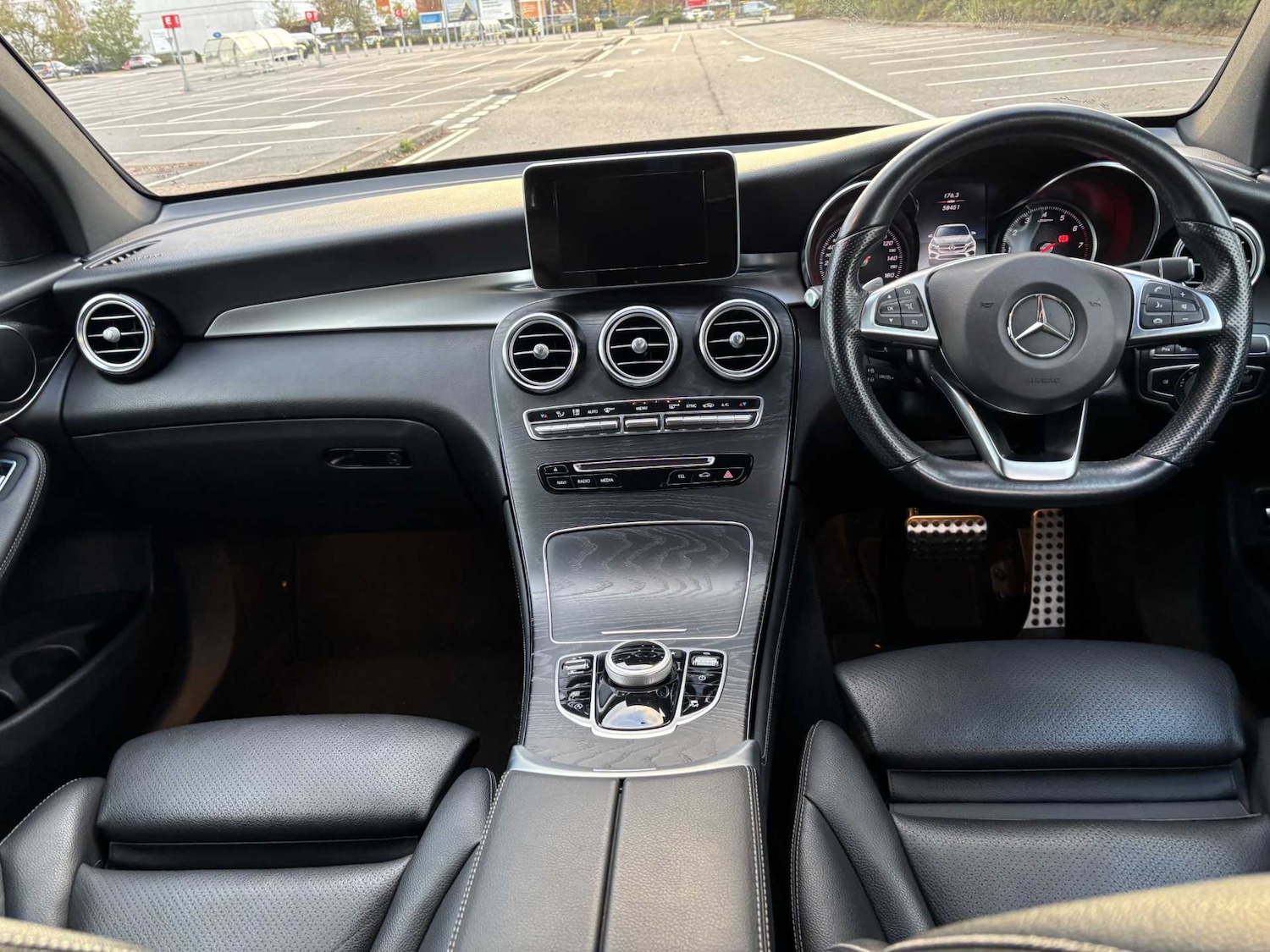 Used Mercedes-Benz GLC 2018 for sale - 76362677: Photo 17