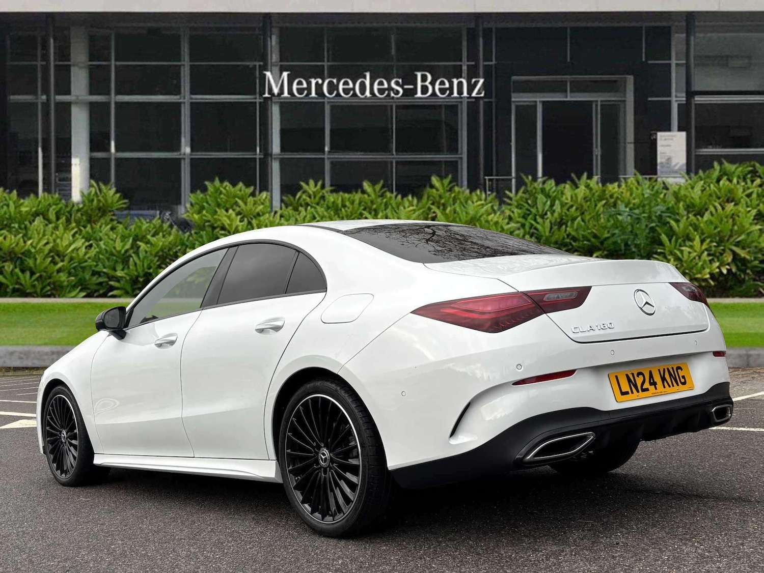 Used Mercedes-Benz CLA 2024 for sale - 76610691: Photo 2