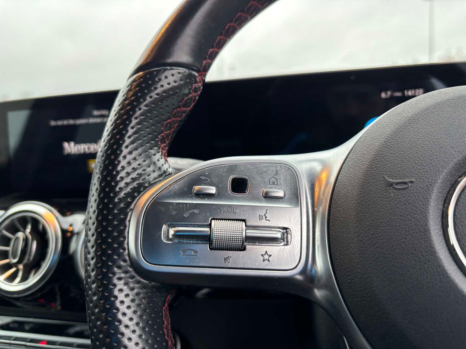 Used Mercedes-Benz EQA 2021 for sale - 76902375: Photo 18