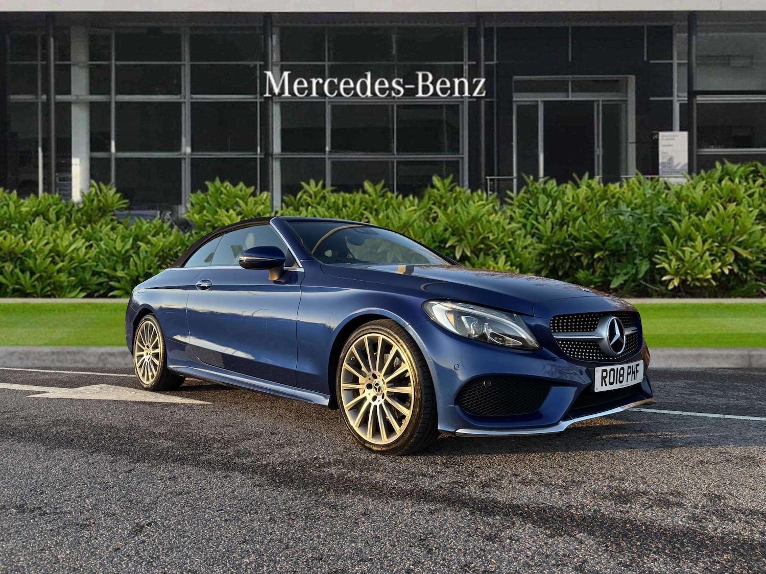 Used Mercedes-Benz C Class 2018 for sale - 76774343: Photo 1