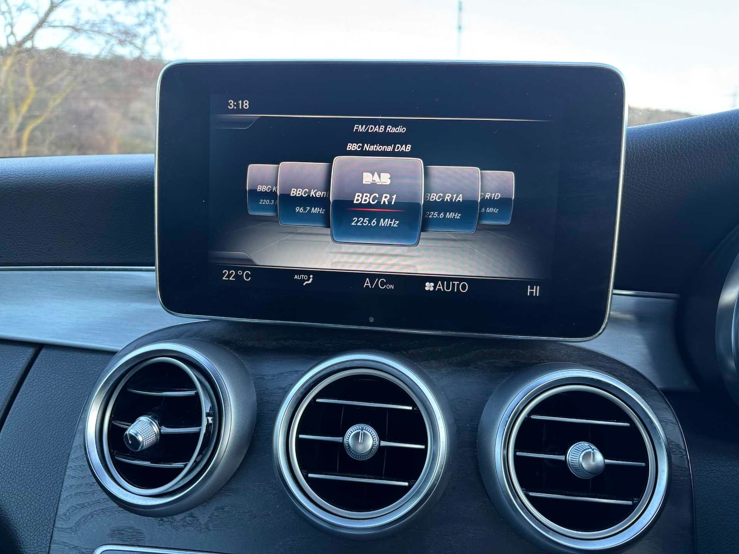 Used Mercedes-Benz C Class 2018 for sale - 76774343: Photo 32