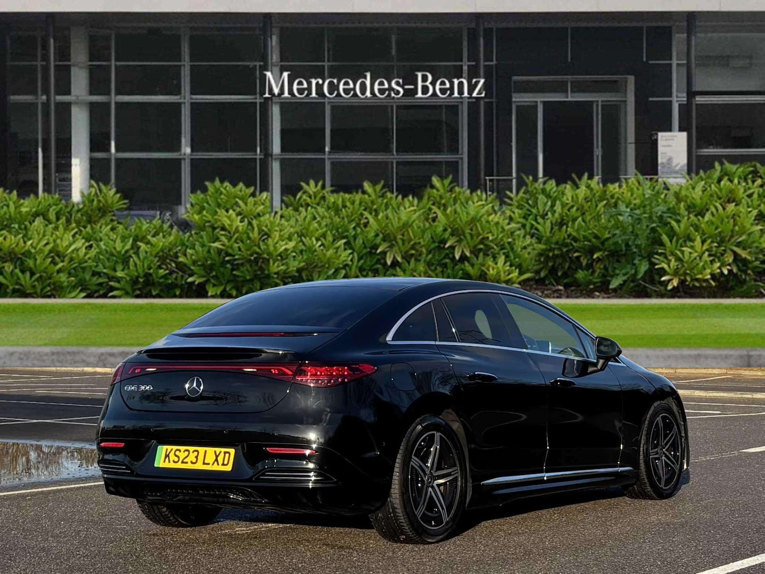 Used Mercedes-Benz EQA 2023 for sale - 77615499: Photo 2