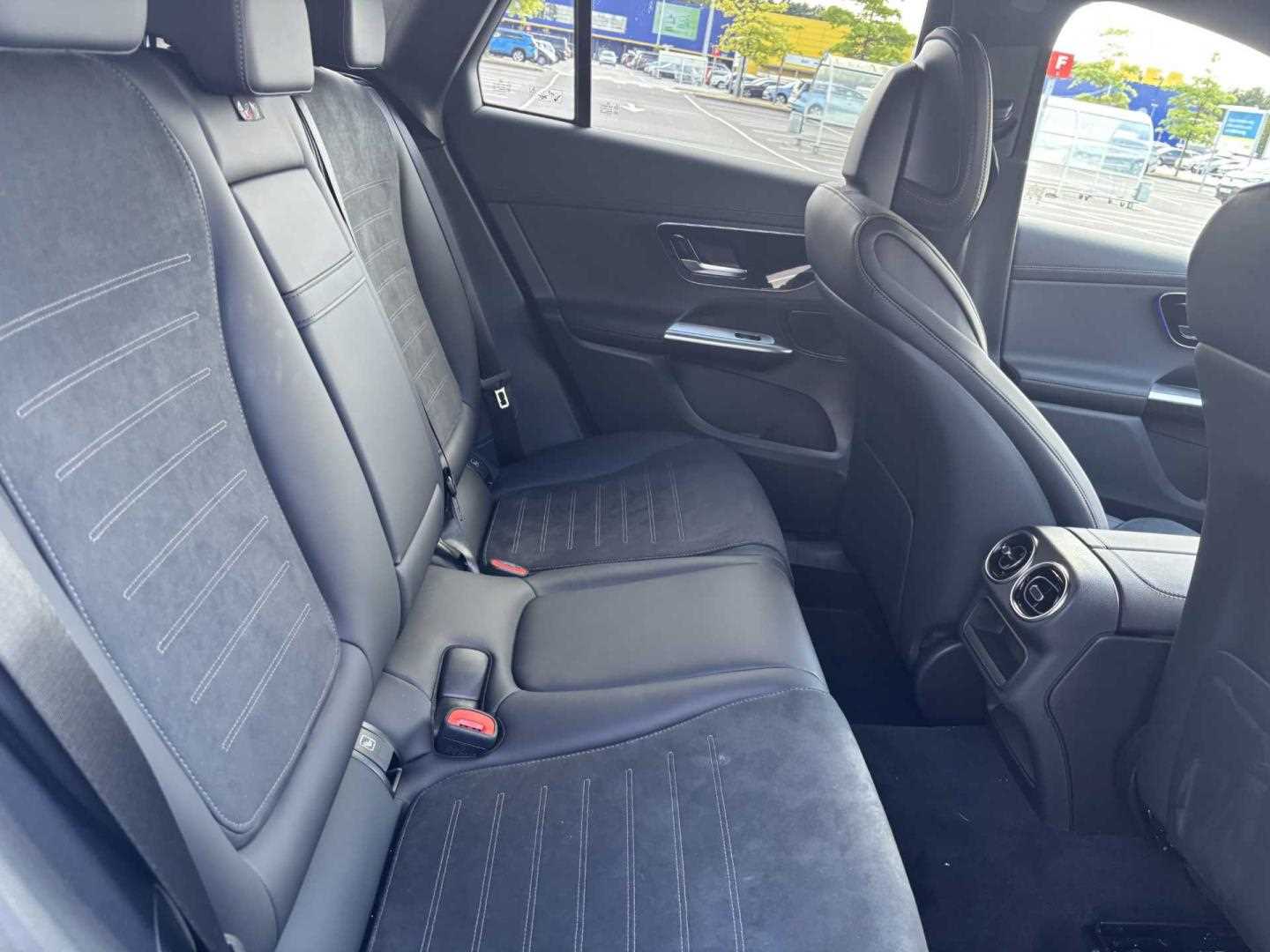 Used Mercedes-Benz GLC 2025 for sale - 76460430: Photo 15